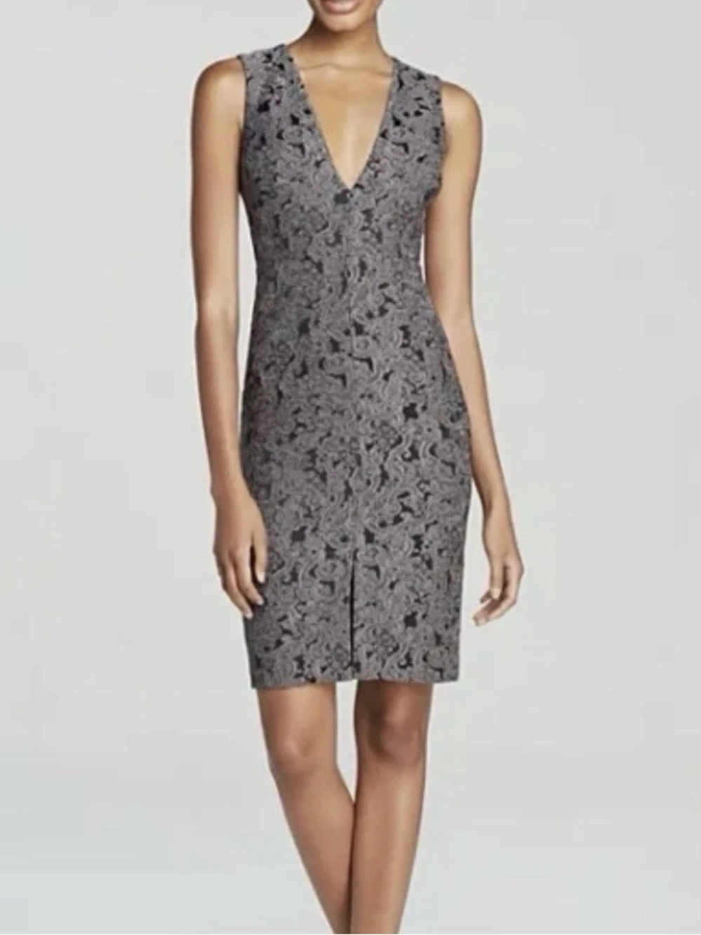 Alice + Olivia Baylee in Grey Black Brocade Lace V-neck Sheath Dress Size 4